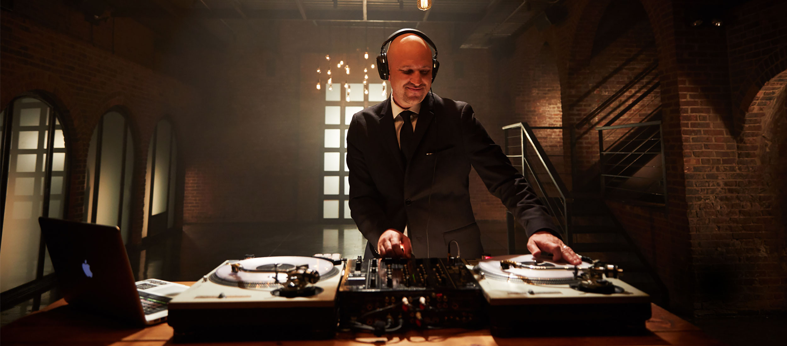 DJ Chris Stiles
